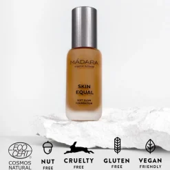 MÁDARA Skin Equal Soft Glow Foundation SPF15