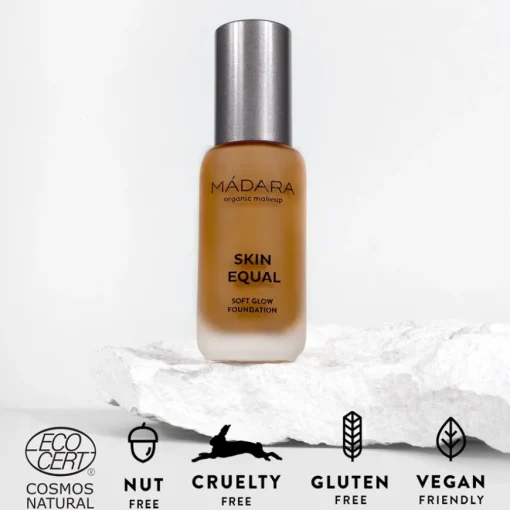 MÁDARA Skin Equal Soft Glow Foundation SPF15