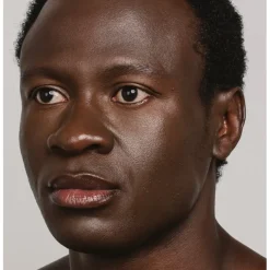 MÁDARA Skin Equal Soft Glow Foundation SPF15