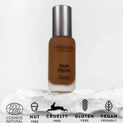 MÁDARA Skin Equal Soft Glow Foundation SPF15