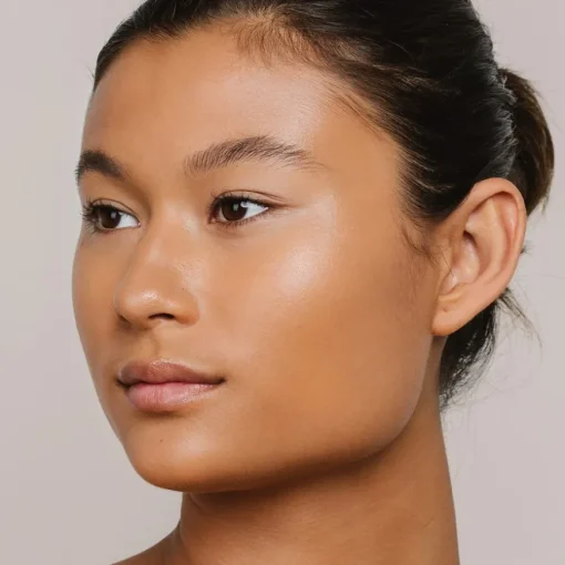 MÁDARA Skin Equal Soft Glow Foundation SPF15