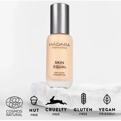 MÁDARA Skin Equal Soft Glow Foundation SPF15