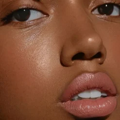 MÁDARA Velvet Wear Matte Cream Lipstick