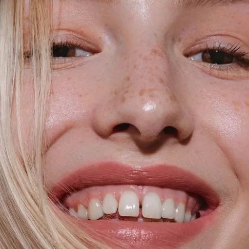 MÁDARA Velvet Wear Matte Cream Lipstick