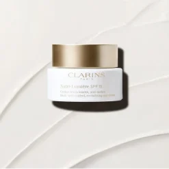 Nutri-Lumière 60+ Jour SPF 15 Crème - Toutes peaux von CLARINS