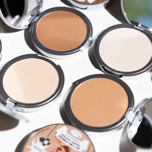Powder Setting Powder Quiet on Set von The Balm