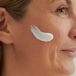 REGENERATION E NACHTCREME - bei regenerationsbedürftiger Haut von DADO SENS