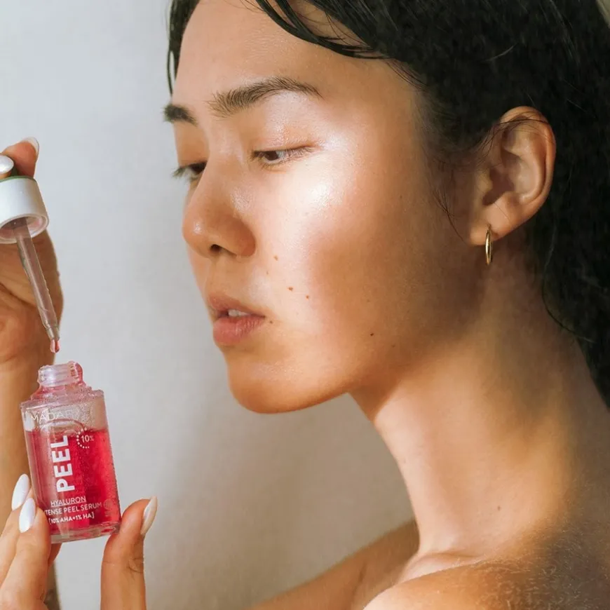 Serum Peel Hyaloron Intense Peel Serum von MÁDARA