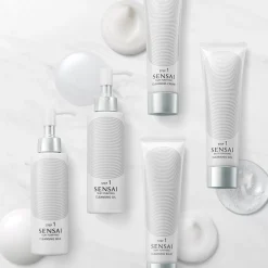 Silky Purifying Cleansing Milk von SENSAI