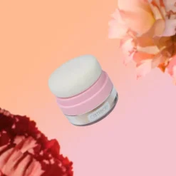 Spring Awakening Glitter Bomb Cushion von Catrice