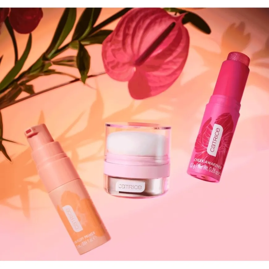 Spring Awakening Glitter Bomb Cushion von Catrice