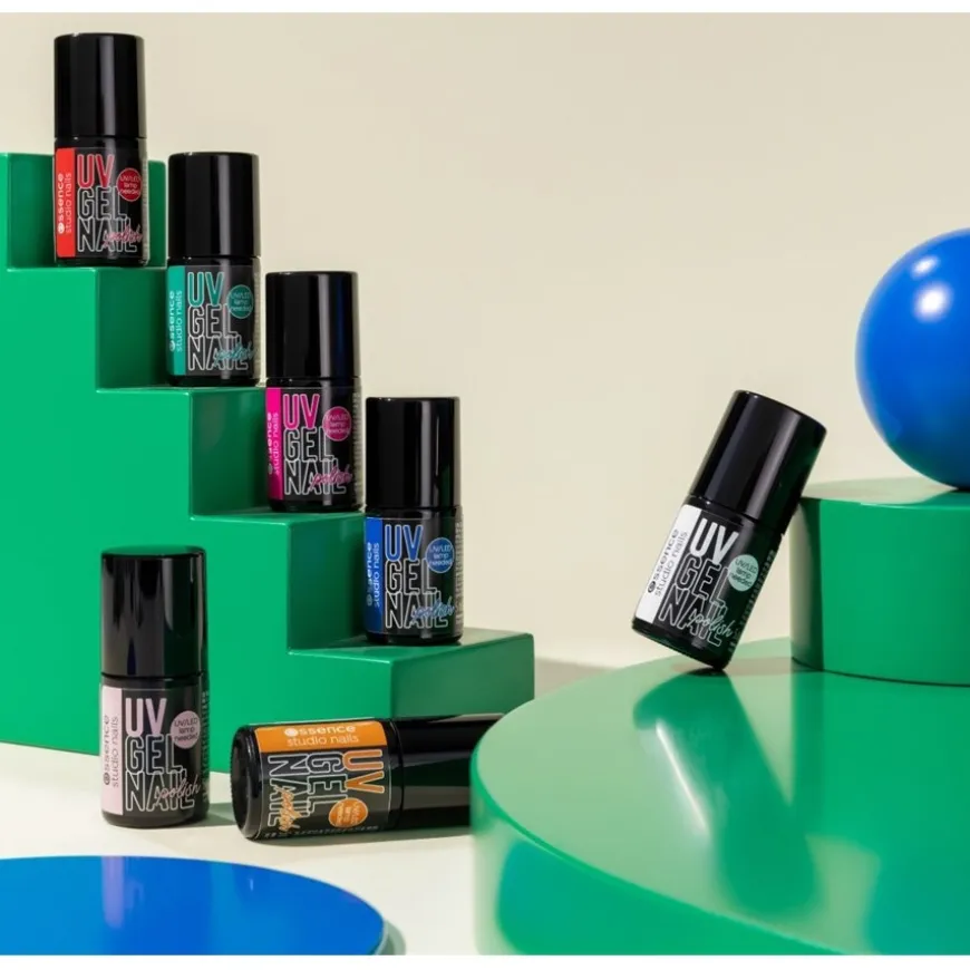 Studio Nails UV GEL NAIL Polish von Essence