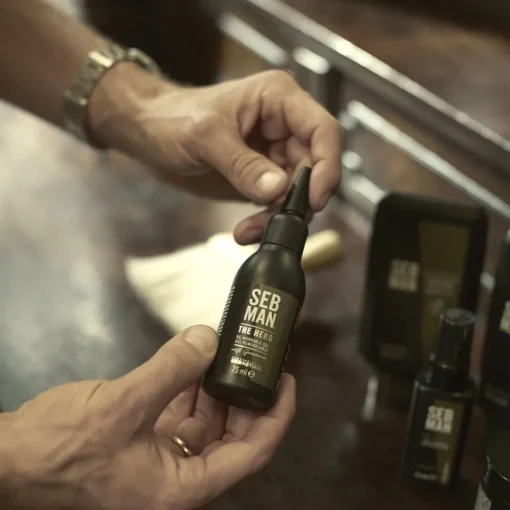 Styling The Hero Reworkable Liquid Gel von Sebastian
