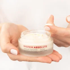 SYSTEM ABSOLUTE  Glättende Tagescreme von ANNEMARIE BÖRLIND