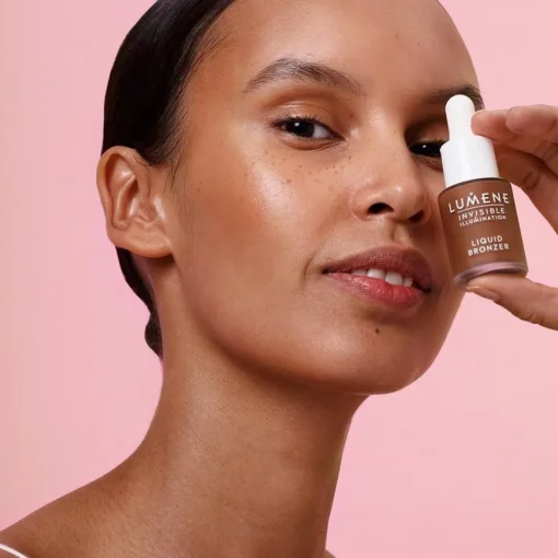 Teint Invisible Illumination Liquid Bronzer von Lumene