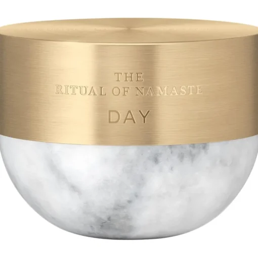 The Ritual Of Namaste Ageless Firming Day Cream von RITUALS