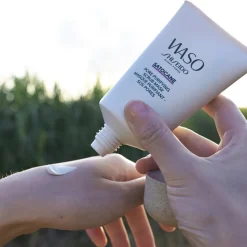 WASO Satocane Pore Purifying Scrub Mask von Shiseido