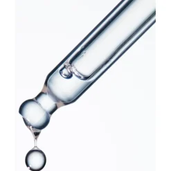Öl und Massage Radiant Multi Repair Oil von Clé de Peau Beauté