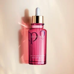Öl und Massage Radiant Multi Repair Oil von Clé de Peau Beauté