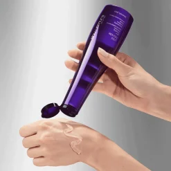 yubi blonde Glow Shampoo von Shu Uemura